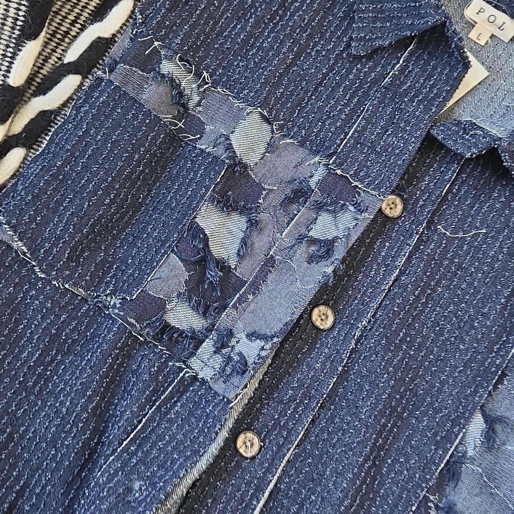POL Shacket - Picture 2 of 5